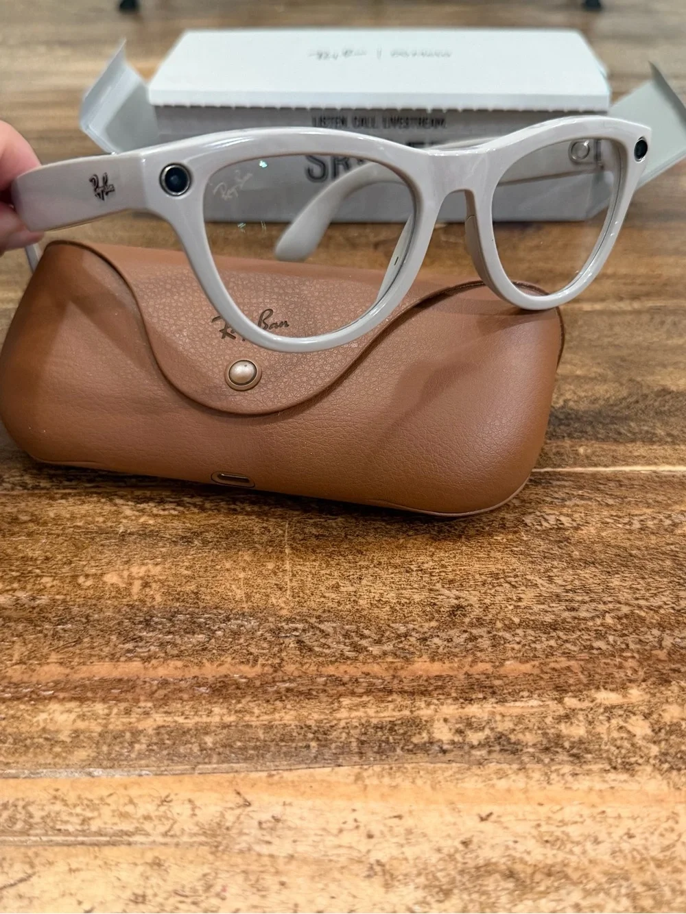Ray-Ban White Cat-Eye Sunglasses with Brown Case